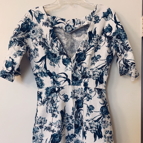 Porcelain Print Dress - Picture 2 of 3